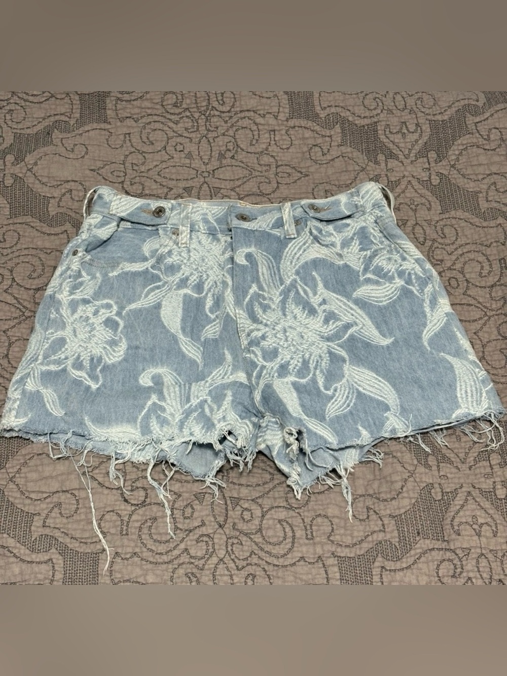 Levi's Made & Crafted Cinched Short Floral Denim Jacquard Size 27